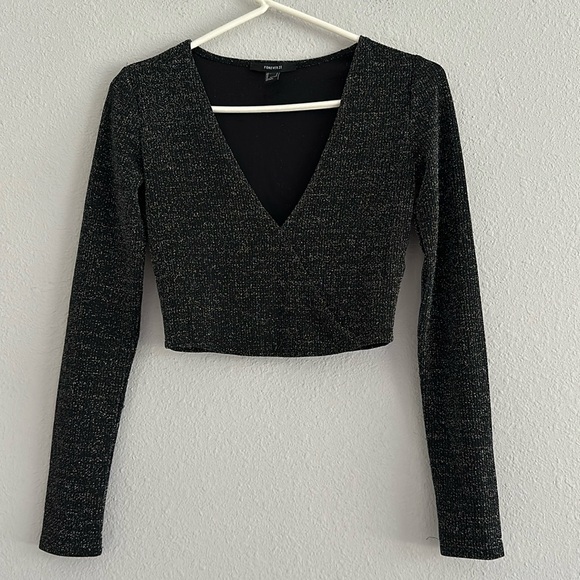 Forever 21 Tops - forever 21 sparkle black crop long sleeve small